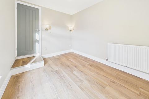 2 bedroom property to rent, Kinley Street, St. Thomas, SA1