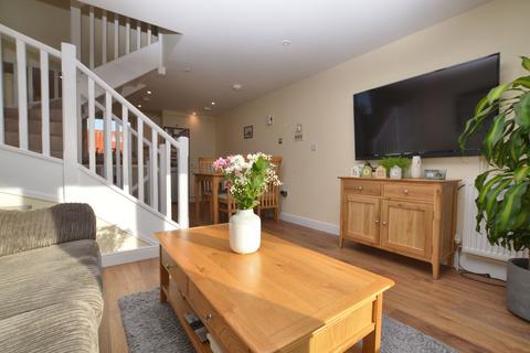 2 bedroom end of terrace house to rent, Fakenham