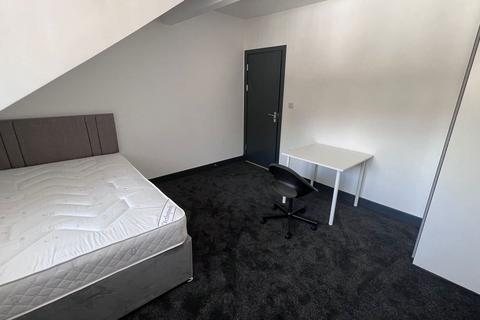4 bedroom flat to rent, King Edwards Road, Swansea, SA1