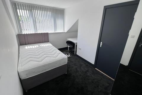 4 bedroom flat to rent, King Edwards Road, Swansea, SA1