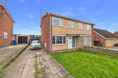 3 bedroom semi-detached house for sale, 44 Park Avenue, Driffield, YO25 5EJ