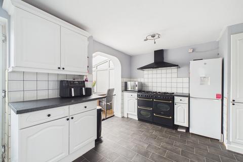 3 bedroom semi-detached house for sale, 44 Park Avenue, Driffield, YO25 5EJ