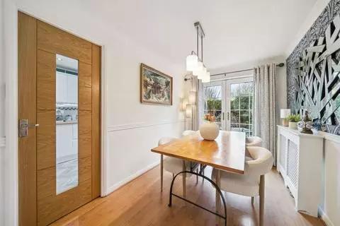 3 bedroom terraced house for sale - Photo 19