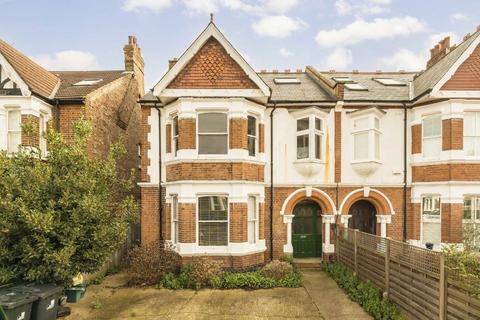 Twyford Avenue, London W3