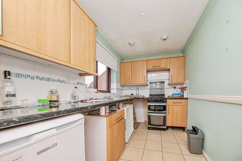 3 bedroom semi-detached house for sale, Worcester Road, Ipswich