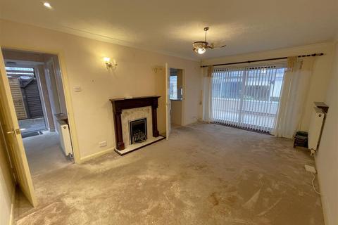 2 bedroom semi-detached bungalow for sale, Springbank, Cheltenham