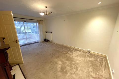 2 bedroom semi-detached bungalow for sale, Springbank, Cheltenham