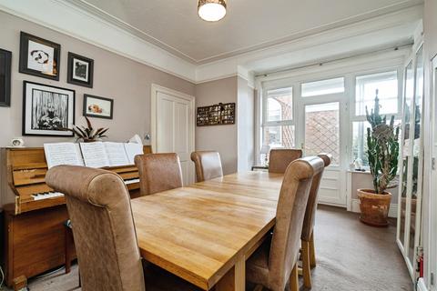 5 bedroom semi-detached house for sale, Lowestoft Road, Gorleston, Great Yarmouth