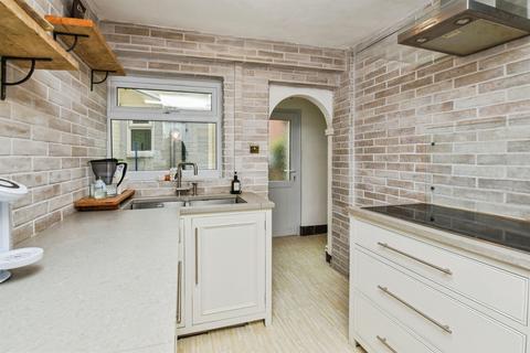 undefined, Paradise Lane, Rowde, Devizes