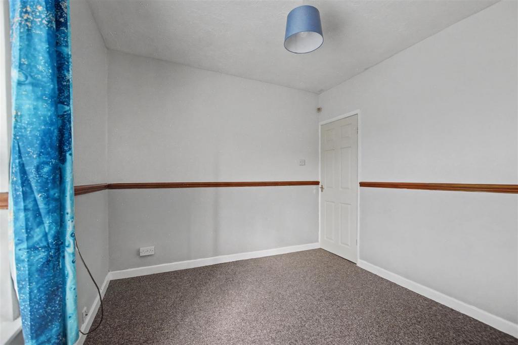 Bedroom 1 2.jpeg