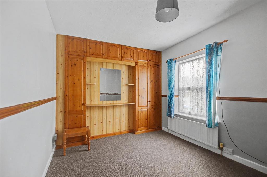 Bedroom 1 1.jpeg