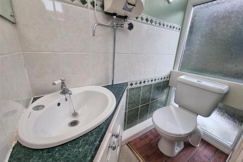 undefined, Alderdale, Lydney