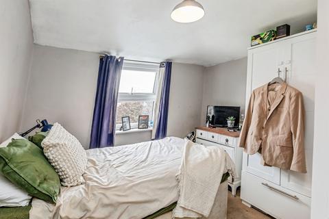 3 bedroom terraced house for sale, Leighton Road, Knowle, Bristol