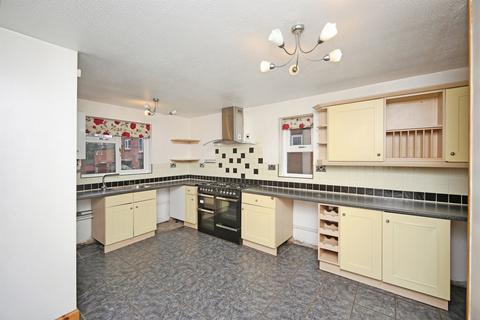 3 bedroom end of terrace house for sale, Mickleton Close, Redditch