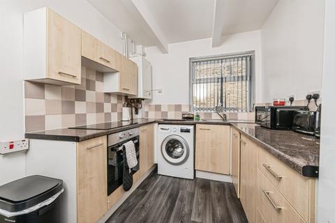 3 bedroom terraced house for sale, Blackmires, Halifax