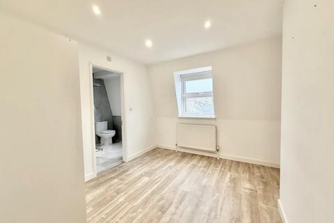 1 bedroom flat to rent, Fortune Green Road, London NW6