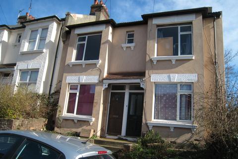 3 bedroom terraced house to rent, Dewe Road, Brighton BN2