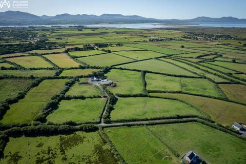 8 bedroom farm house for sale, Road from the B4421, Newborough, Anglesey, LL61