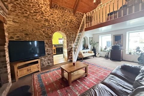 8 bedroom farm house for sale, Road from the B4421, Newborough, Anglesey, LL61