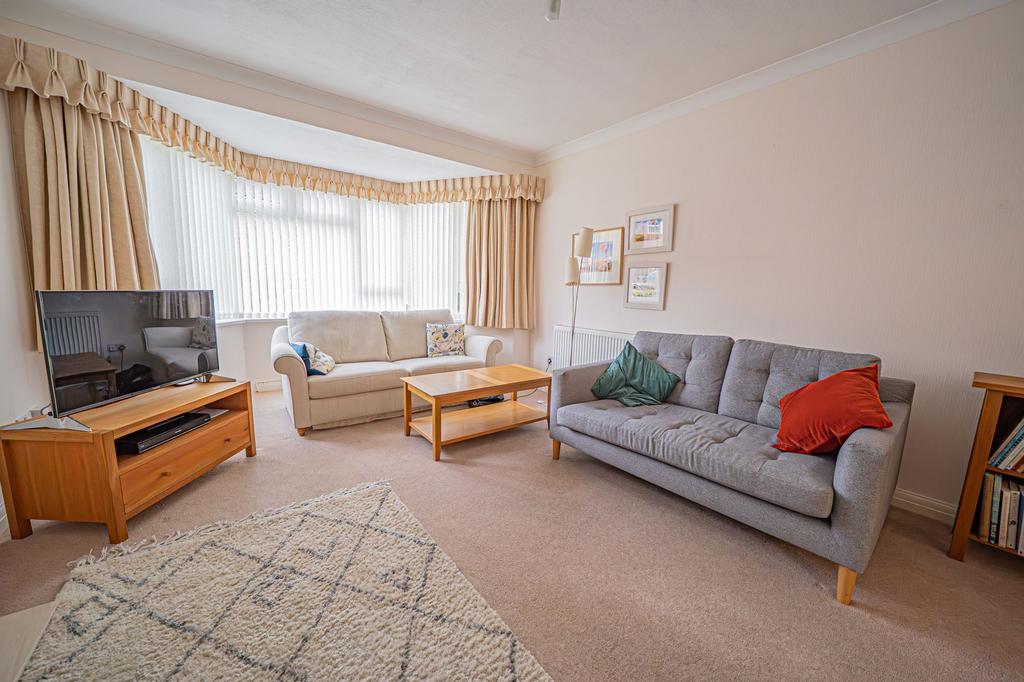 Apartment in Solihull, Ulverley Green - View 4