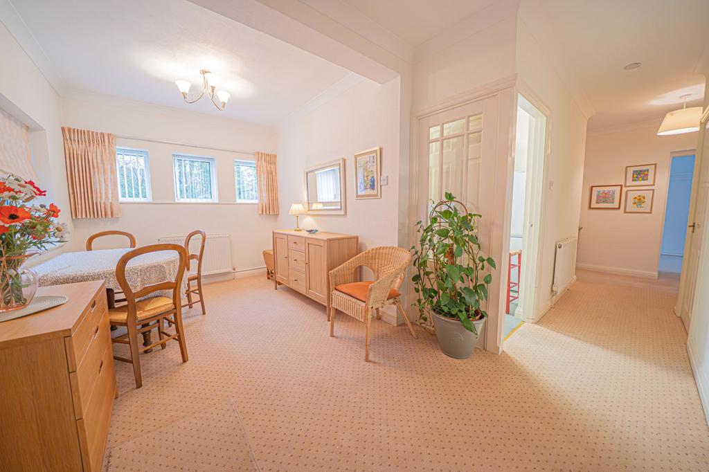 Apartment in Solihull, Ulverley Green - More