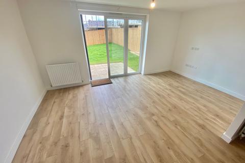 undefined, Lapwing Close, HUDDERSFIELD