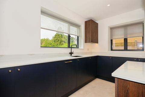 4 bedroom detached house for sale, Mount Pleasant Lane, Bricket Wood, St. Albans