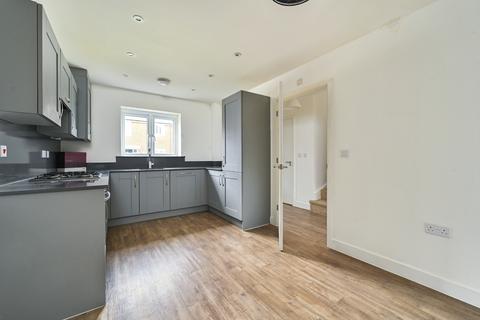 3 bedroom semi-detached house to rent, Nuthatch Lane, Sayers Common BN6