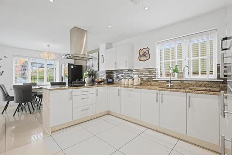undefined, Claremont Crescent, Rayleigh SS6