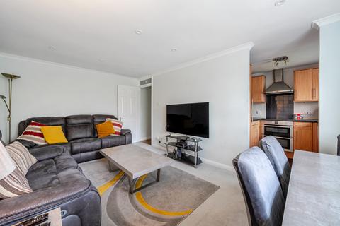 2 bedroom flat for sale, Woodridge Close, Enfield