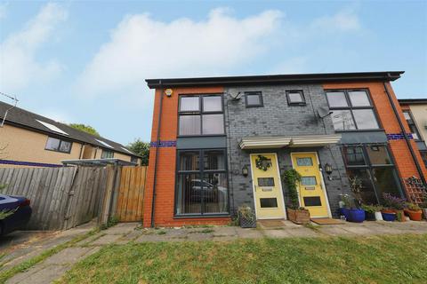 undefined, Needlers Way, Hull