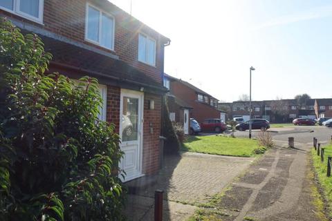 undefined, Armoury Drive, Gravesend, Kent, DA12 1LZ – 2 Bedroom Terraced House