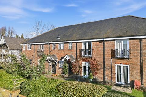 undefined, Minister Court, Frogmore, St. Albans