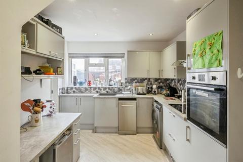3 bedroom terraced house for sale, Houps Road, Thorne, Doncaster