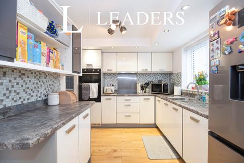 4 bedroom house to rent, Prestbury Court, Northampton, Northamptonshire, NN5