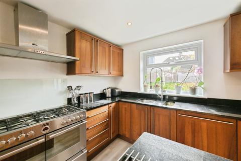 4 bedroom detached house for sale, Holbeck Lane, Cheshunt, Waltham Cross
