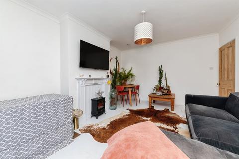 2 bedroom apartment for sale, Bentley Road, Hertford