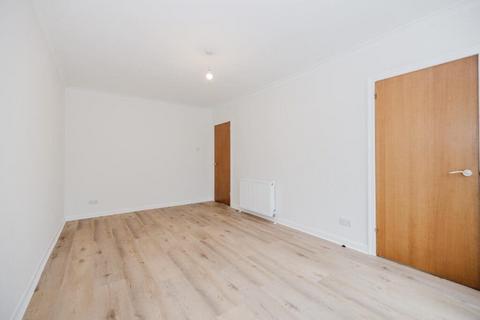 undefined, 249T Strathalmond Green, Edinburgh, EH4 8AG