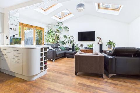 4 bedroom end of terrace house for sale, Furze Hill, Hove, BN3 1PP