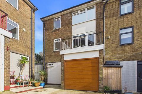 4 bedroom end of terrace house for sale, Furze Hill, Hove, BN3 1PP