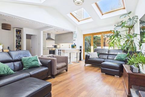 4 bedroom end of terrace house for sale, Furze Hill, Hove, BN3 1PP