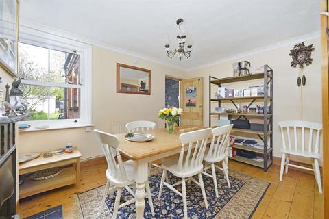 undefined, Barrack Road, Guildford