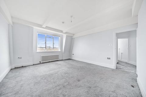 3 bedroom flat to rent, Wellesley Road, London, W4