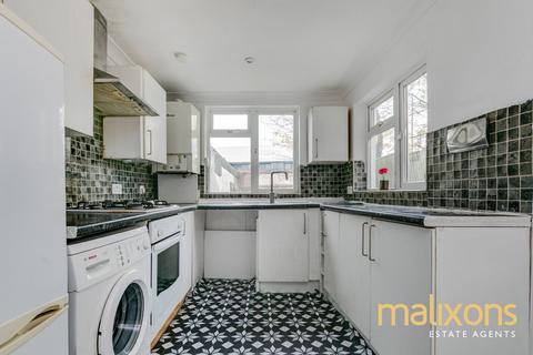 undefined, Belgrave Walk, Mitcham CR4