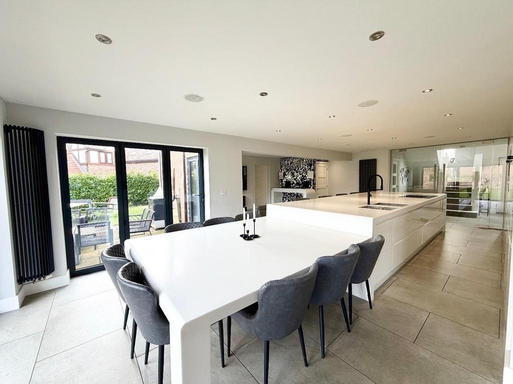 Diner/Kitchen