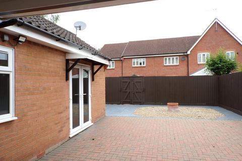 3 bedroom end of terrace house to rent, Anthony Nolan Road, King's Lynn, PE30