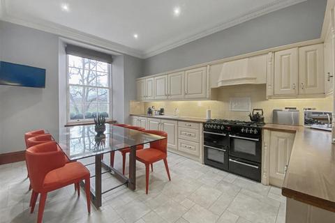 undefined, Ericht, Barossa Place, Perth