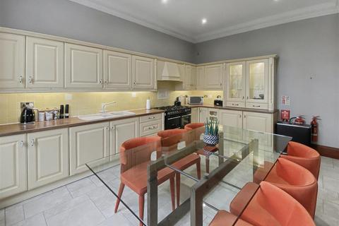 undefined, Ericht, Barossa Place, Perth