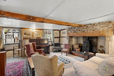 undefined, Evesham WR11