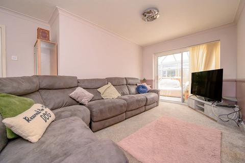 undefined, Prince Rupert Avenue, Desborough, Kettering